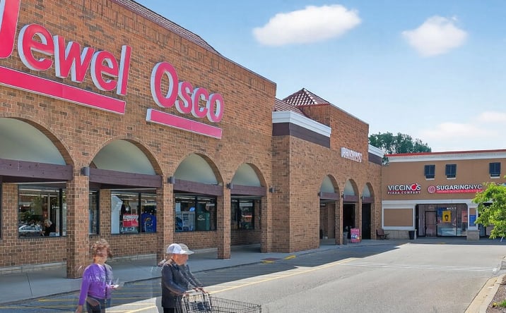 Pictures of Retail, Restaurant property located at 2775 Pfingsten Rd, Glenview, IL 60025 for lease - image #1
