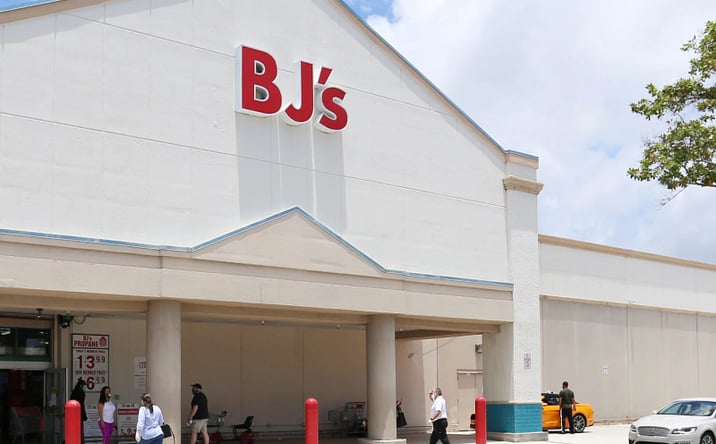 Pictures of Retail, Land property located at 3401 Oakwood Boulevard, Hollywood, FL 33020 for lease - image #1