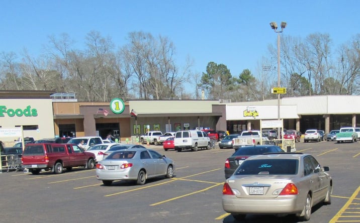 Pictures of Retail property located at 905-913 E Pinecrest, Marshall, TX 75670 for lease - image #1