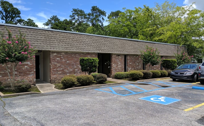 Pictures of Office property located at 2580 N 11th St, Beaumont, TX 77703 for lease - image #1