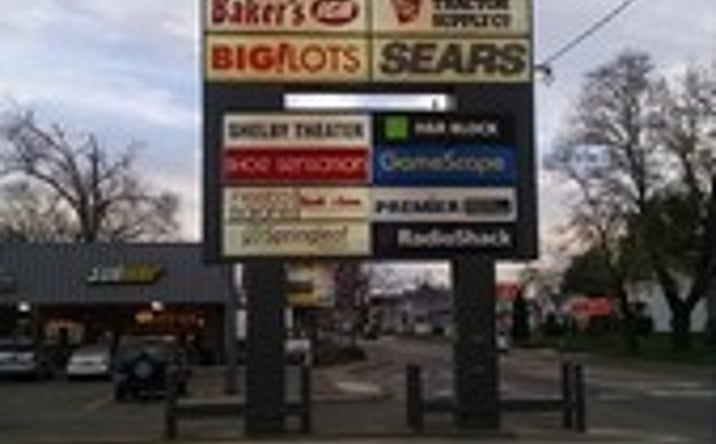 Pictures of Retail property located at 10-499 Downtowner Plaza & 45-499 South 2nd St, Coshocton, OH 43812 for lease - image #1