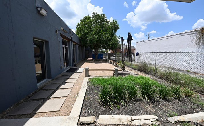 Pictures of Office property located at 1700 N Main Ave, San Antonio, TX 78212 for lease - image #1