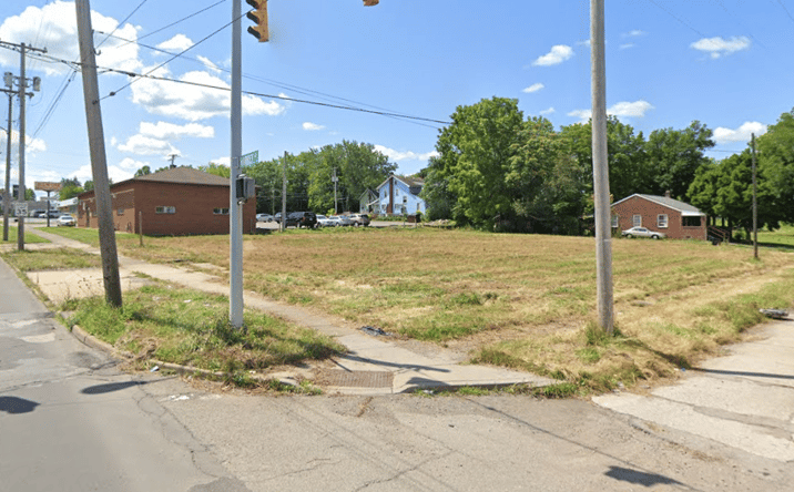 Pictures of Land property located at 3400 Market St, Youngstown, OH 44507 for lease - image #1