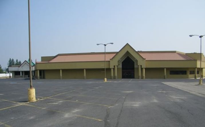 Pictures of Retail property located at 609 S Fir Ave, Deer Park, WA 99006 for lease - image #1