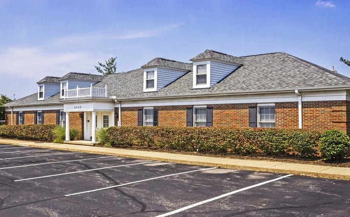 Pictures of Office property located at 4645 Richmond Rd, Warrensville Heights, OH 44128 for lease - image #1