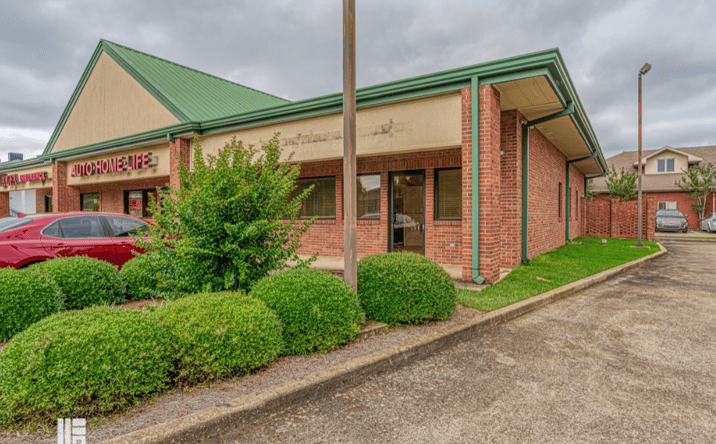 Pictures of Office property located at 158 Ana Dr, Florence, AL 35630 for lease - image #1