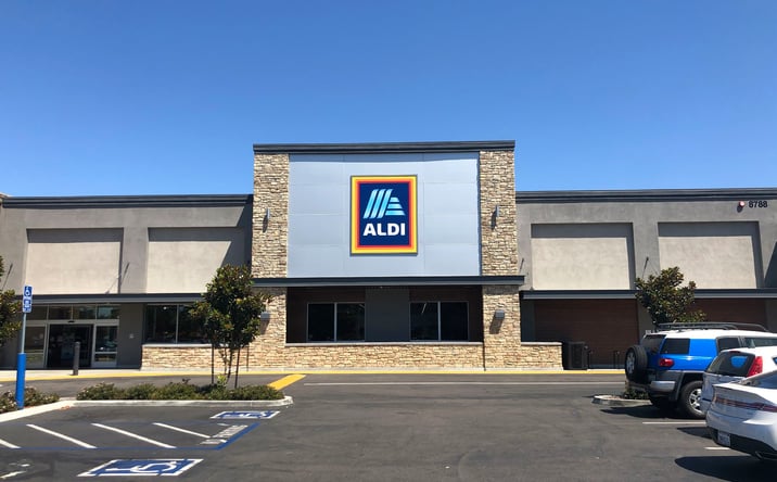 Pictures of Retail property located at 8766-8898 Navajo Rd, San Diego, CA 92119 for lease - image #1