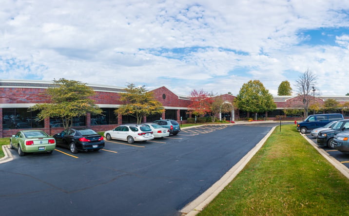 Pictures of Office property located at 3100 W Higgins Rd, Hoffman Estates, IL 60169 for lease - image #1
