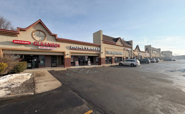 Pictures of Retail property located at 5212 Monroe St, Toledo, OH 43623 for lease - image #1