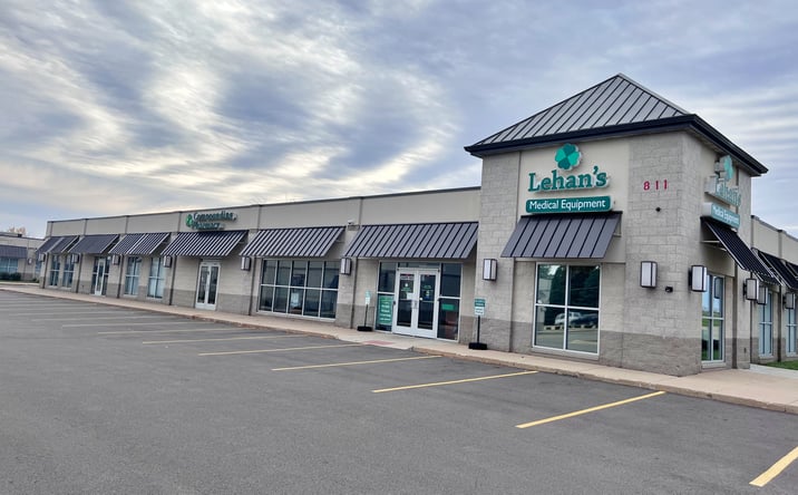 Pictures of Retail property located at 811 S Perryville Rd, Rockford, IL 61108 for lease - image #1