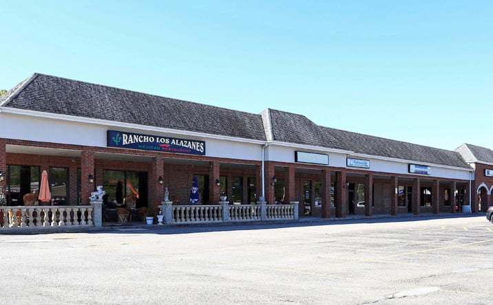 Pictures of Retail property located at 8007 Mayfield Rd, Chesterland, OH 44026 for lease - image #1