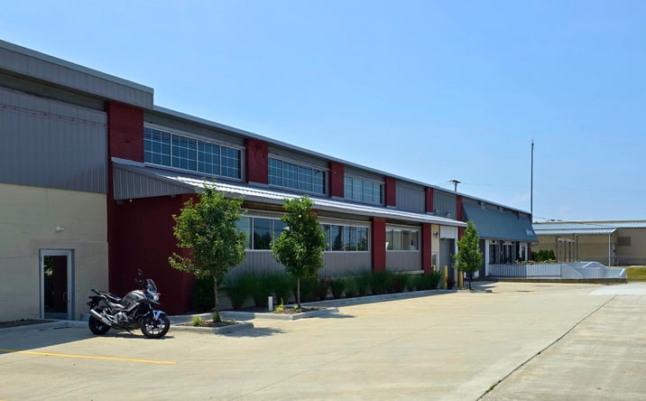 Pictures of Industrial property located at 1261-1267 Babbitt Rd, Euclid, OH 44132 for lease - image #1