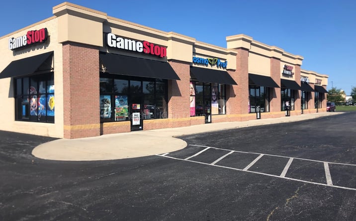 Pictures of Retail property located at 3555 Navarre Ave, Oregon, OH 43616 for lease - image #1