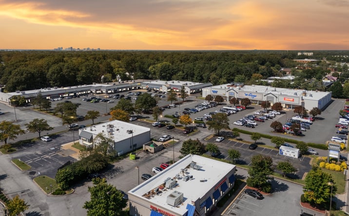 Pictures of Retail property located at 4816 S Laburnum Ave, Richmond, VA 23231 for lease - image #1