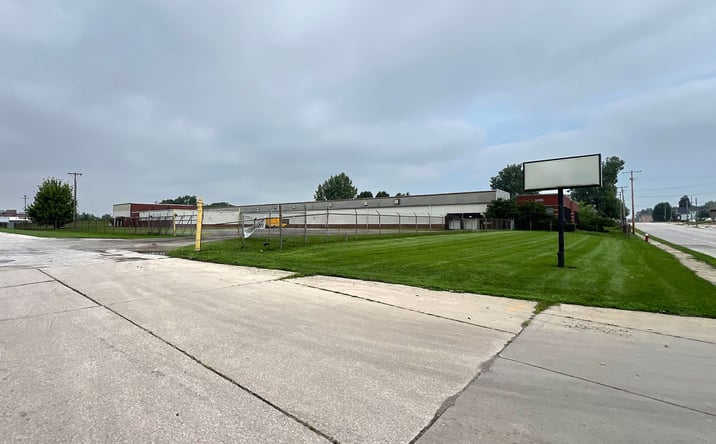 Pictures of Industrial property located at 3863 Lagrange Street, Toledo, OH 43612 for lease - image #1