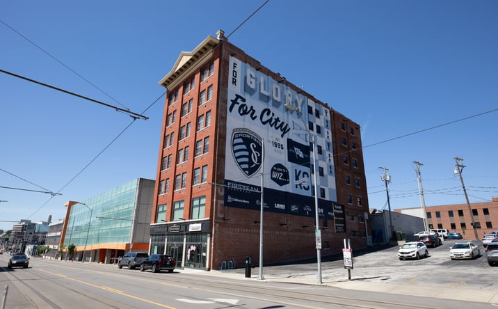 Pictures of Office property located at 1712 Main St, KCMO, MO 64108 for lease - image #1