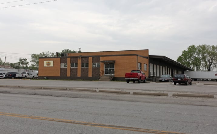 Pictures of Industrial property located at 3612 Gardner Ave, Kansas City, MO 64120 for lease - image #1