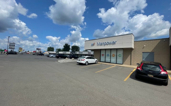Pictures of Retail property located at 2889 28th Street SE, Kentwood, MI 49512 for lease - image #1