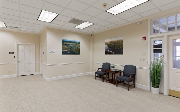 Pictures of Office property located at 501 Gloucester St, Brunswick, GA 31520 for lease - image #1