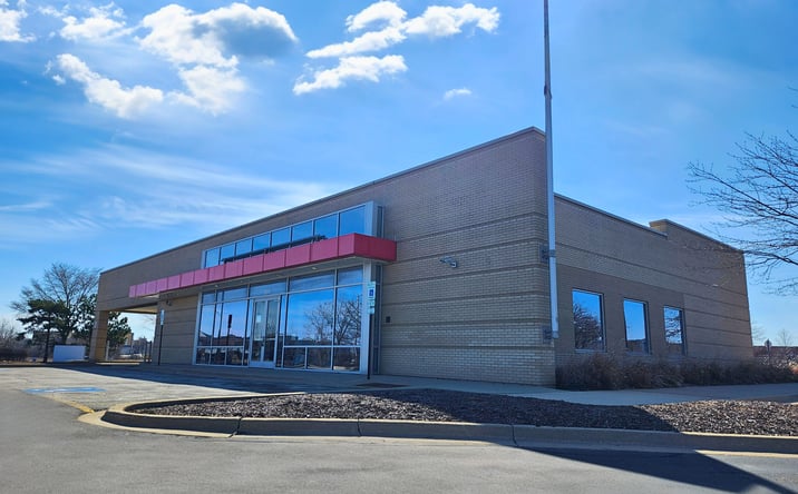 Pictures of Retail, Office, Special Purpose property located at 899 N Randall Rd, Batavia, IL 60510 for lease - image #1
