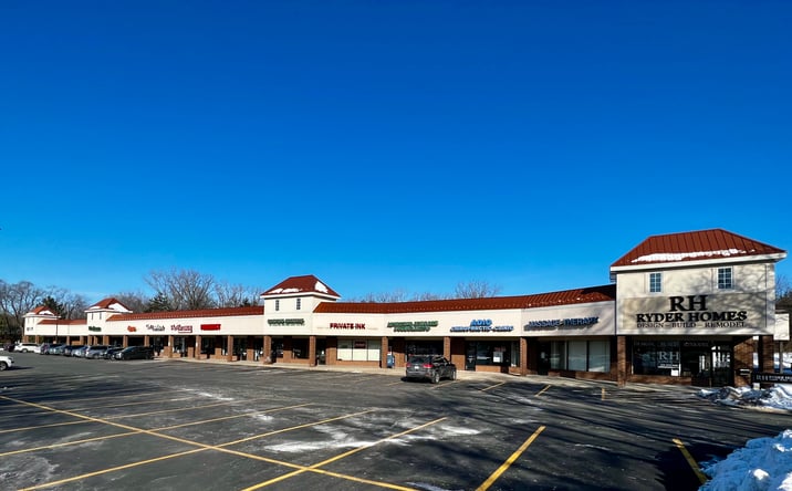 Pictures of Retail, Office property located at 312 Peterson Rd, Libertyville, IL 60048 for lease - image #1