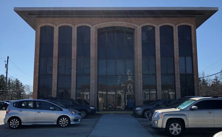 Pictures of Office property located at 5010 Mayfield Rd, Lyndhurst, OH 44124 for lease - image #1