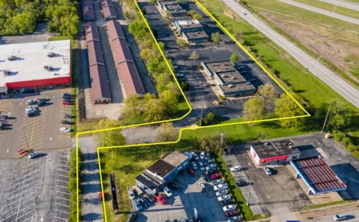 Pictures of Office property located at 5208 Mahoning Ave, Austintown, OH 44515 for lease - image #1