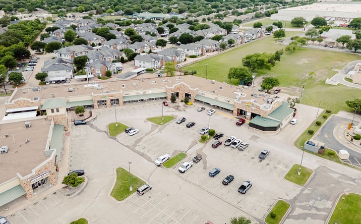 Pictures of Retail property located at 1201 Hewitt Dr, Woodway, TX 76712 for lease - image #1