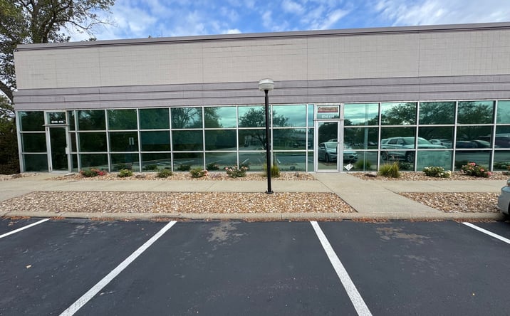 Pictures of Industrial property located at 8248 NW 101 Terrace, KCMO, MO 64153 for lease - image #1