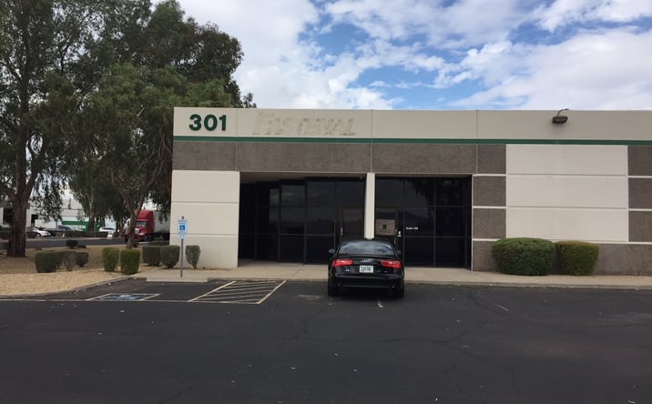 Pictures of Industrial property located at 301-502 N 37th Dr & 3740 W Van Buren St, Phoenix, AZ 85009 for lease - image #1