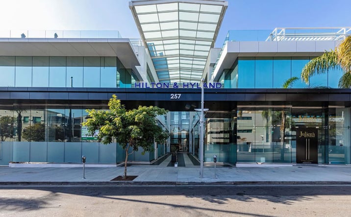 Pictures of Retail, Restaurant property located at 257 N Canon Dr, Beverly Hills, CA 90210 for lease - image #1