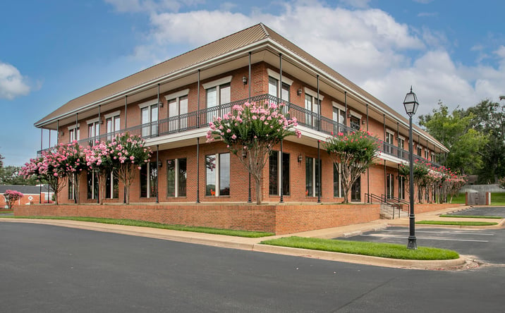 Pictures of Office property located at 3300 S Broadway Ave, Tyler, TX 75701 for lease - image #1