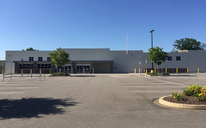 Pictures of Retail property located at 1757 W Andrew Johnson Hwy, Morristown, TN 37814 for lease - image #1