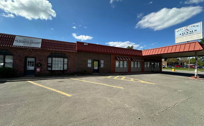 Pictures of Retail, Office property located at 607 Harkrider St, Conway, AR 72032 for lease - image #1
