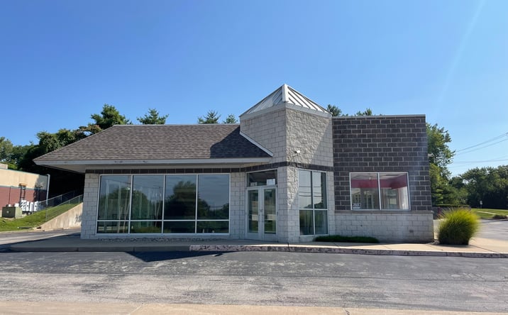 Pictures of Retail property located at 3996 Jeffco Blvd, Arnold, MO 63010 for lease - image #1