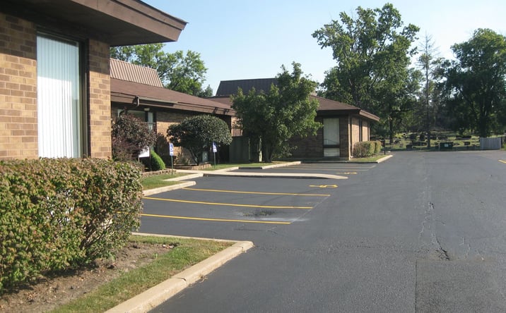 Pictures of Office property located at 4413 Roosevelt Rd, Hillside, IL 60162 for lease - image #1