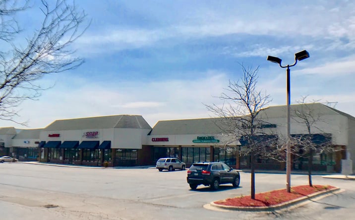 Pictures of Retail property located at 874 IL-83, Mundelein, IL 60060 for lease - image #1