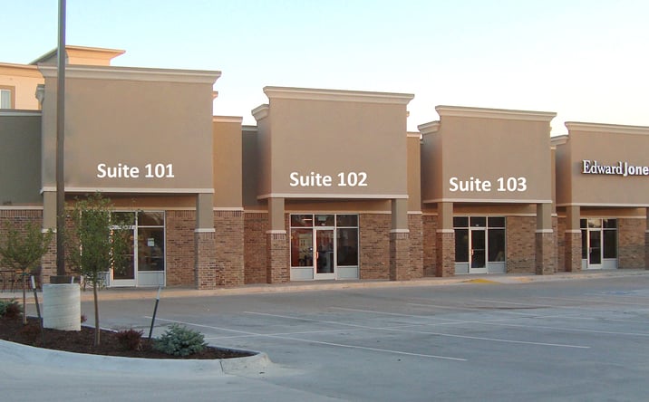 Pictures of Retail property located at 605 NW Hwy 24 Rd, Topeka, KS 66608 for lease - image #1