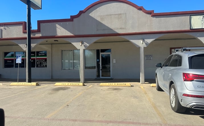 Pictures of Retail property located at 5436 River Oaks Blvd, Fort Worth, TX 76114 for lease - image #1