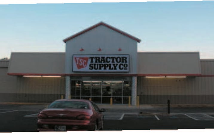Pictures of Retail property located at 2214 E National Hwy, Washington, IN 47501 for lease - image #1
