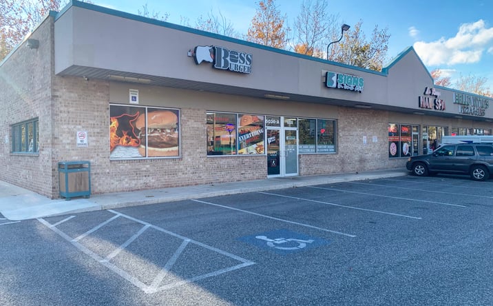 Pictures of Retail, Restaurant property located at 6036 Rossville Boulevard, Essex, MD 21221 for lease - image #1