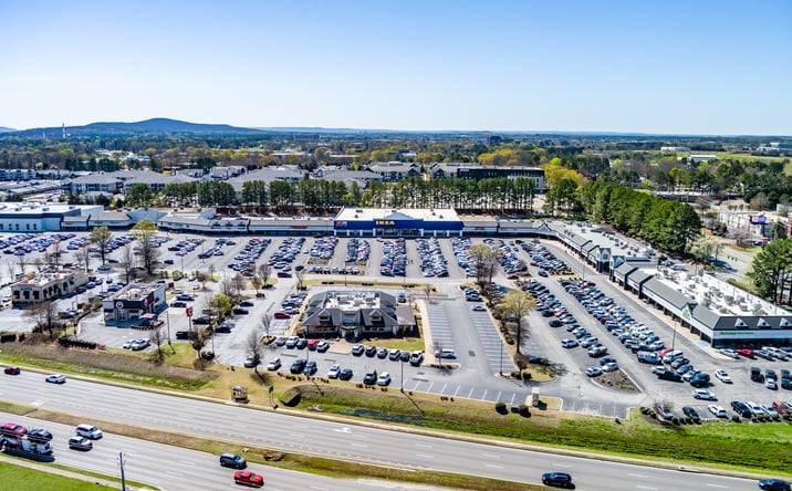 Pictures of Retail property located at 6125 University Dr NW, Huntsville, AL 35806 for lease - image #1