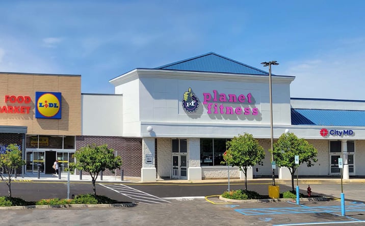 Pictures of Retail, Office property located at 100 Broadway, Elmwood Park, NJ 07407 for lease - image #1