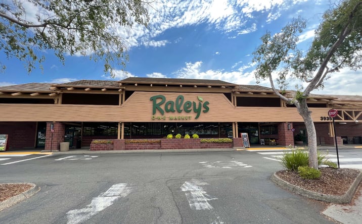 Pictures of Retail property located at 3919-3941 Park Drive, El Dorado Hills, CA 95762 for lease - image #1