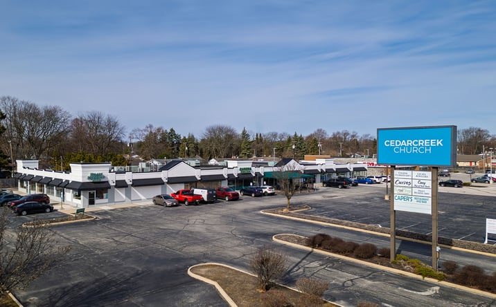 Pictures of Retail property located at 2040 S. Byrne Road, Toledo, OH 43614 for lease - image #1