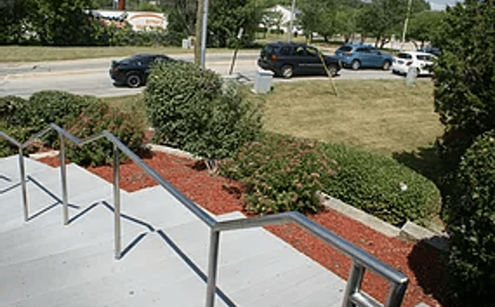 Pictures of Office property located at 101 Royce Rd, Bolingbrook, IL 60440 for lease - image #1