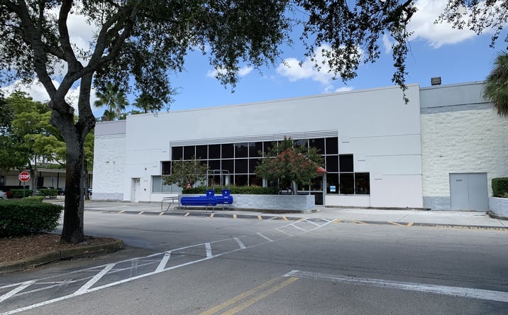 Pictures of Retail property located at 8111 W Broward Blvd, Plantation, FL 33324 for lease - image #1