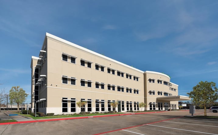 Pictures of Office property located at 251 Medical Center Blvd, Webster, TX 77598 for lease - image #1