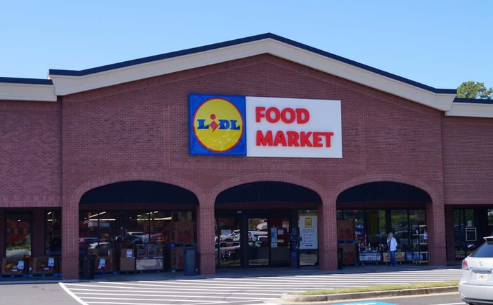Pictures of Retail property located at 1205 Johnson Ferry Rd, Marietta, GA 30068 for lease - image #1
