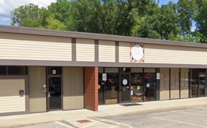 Pictures of Office property located at 4950 Plainfield Ave NE, Grand Rapids, MI 49525 for lease - image #1